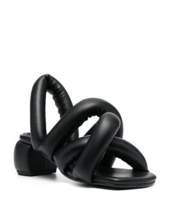 Truecast.shop5b443a6523 2