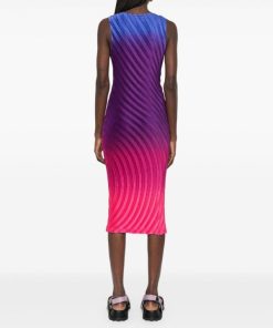 Truecast.shop5f430ccbe8 5