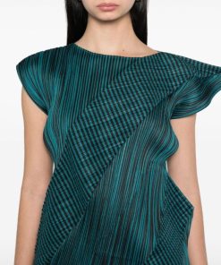 Truecast.shopeebe5f9017 5